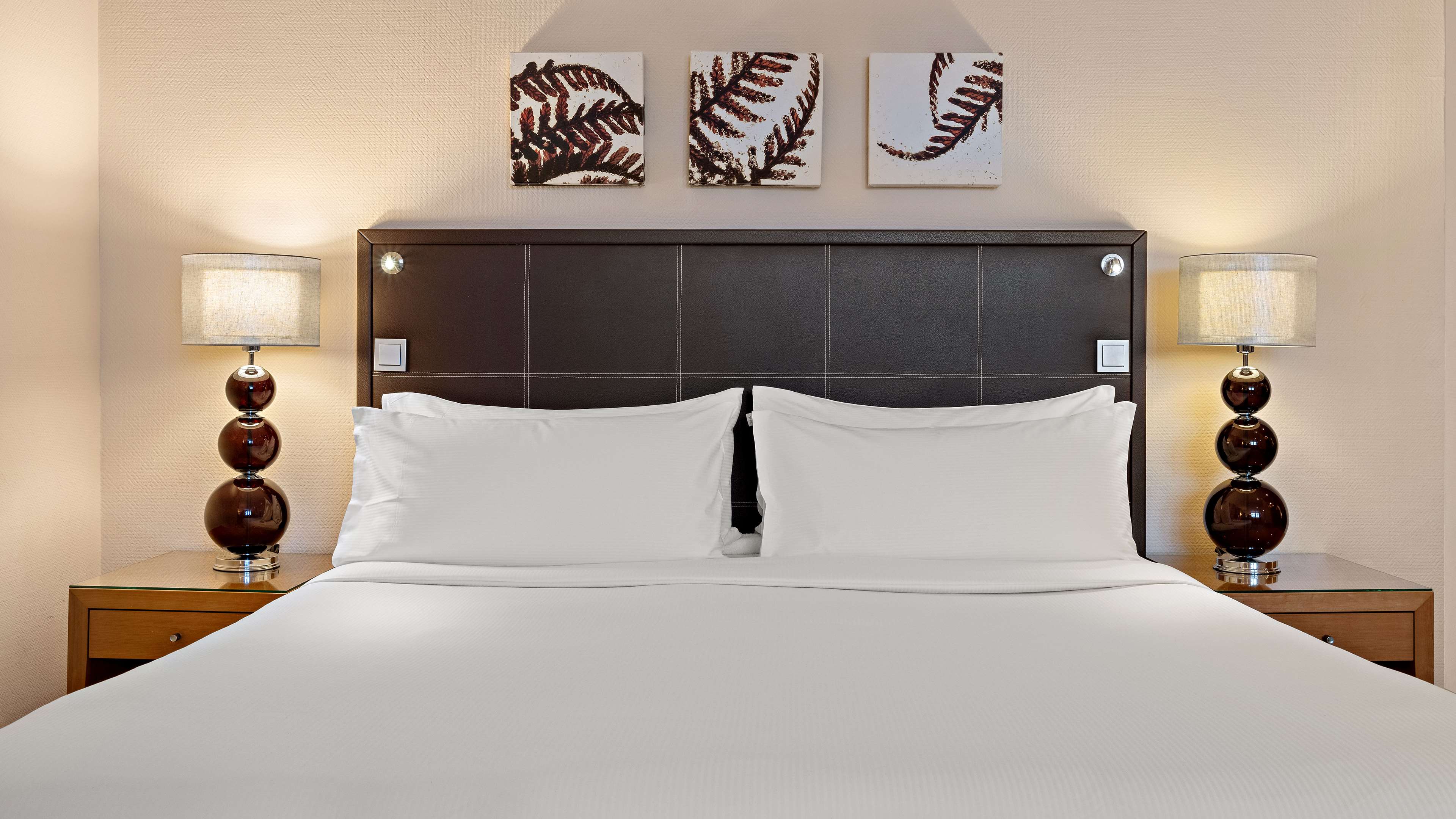 Hilton Dresden Room Type - DOUBLE HILTON EXECUTIVE