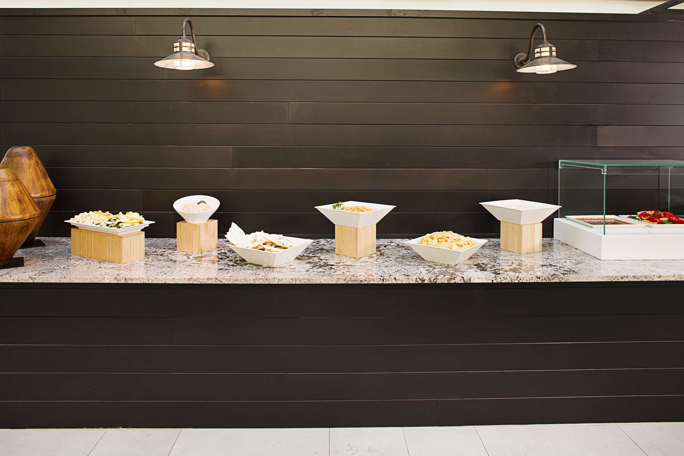 Restaurant | Embassy Suites by Hilton Destin Miramar Beach