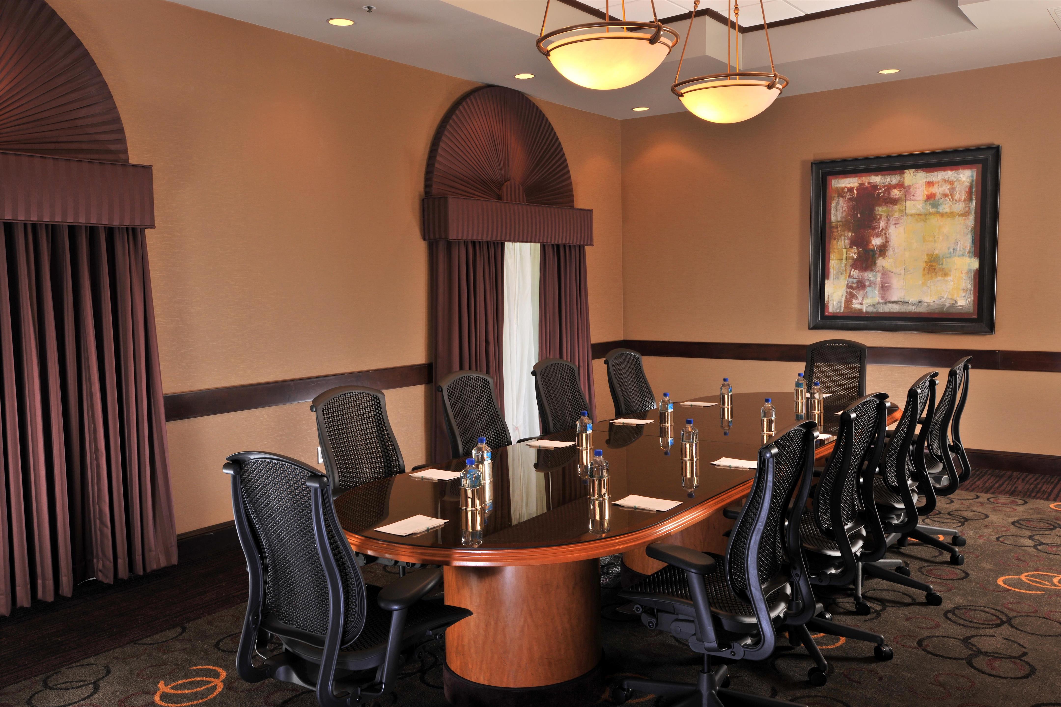 Meeting Room | Embassy Suites Hotel Des Moines Downtown