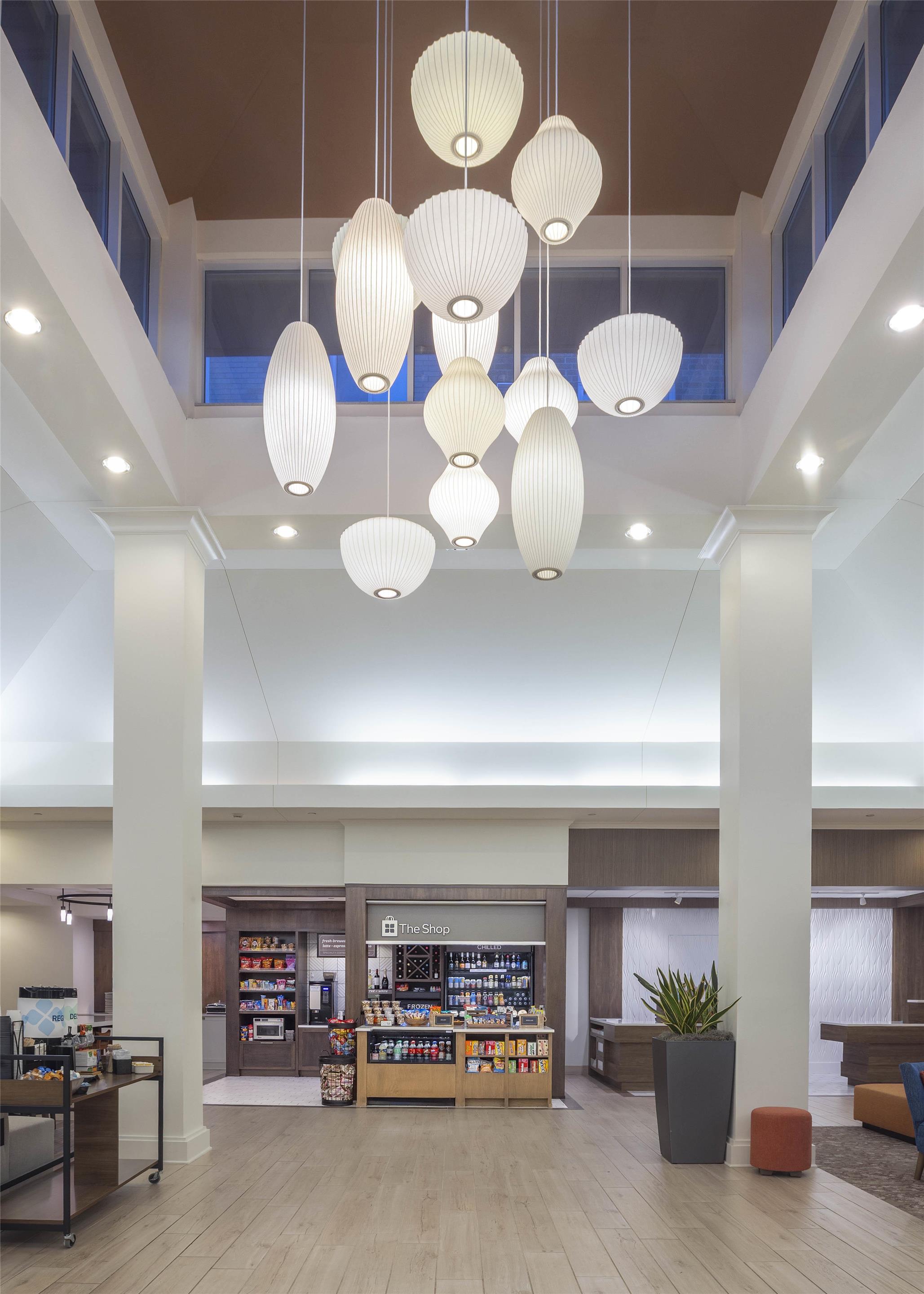 Lobby | Hilton Garden Inn Des Moines/Urbandale