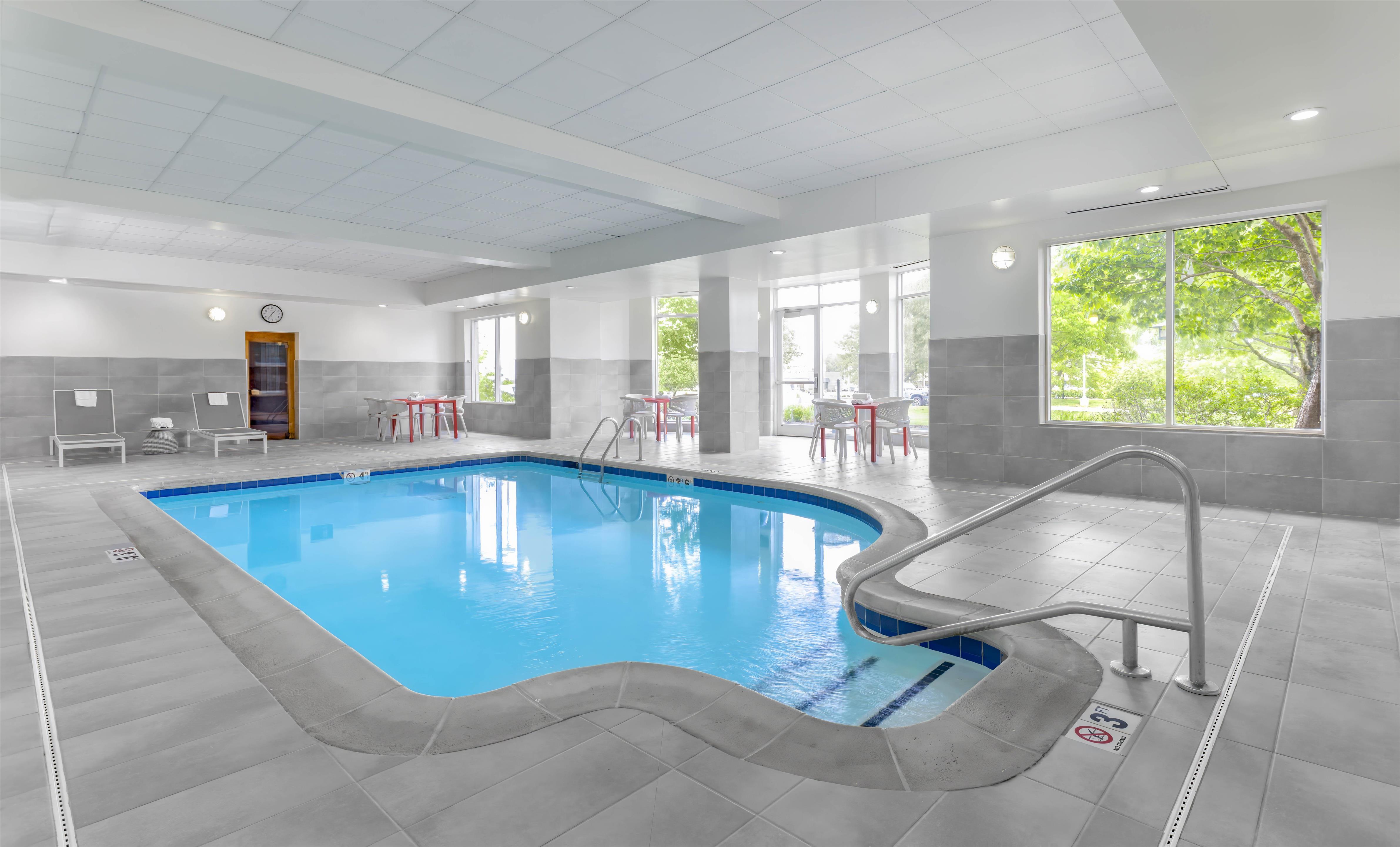 Pool | Hilton Garden Inn Des Moines/Urbandale