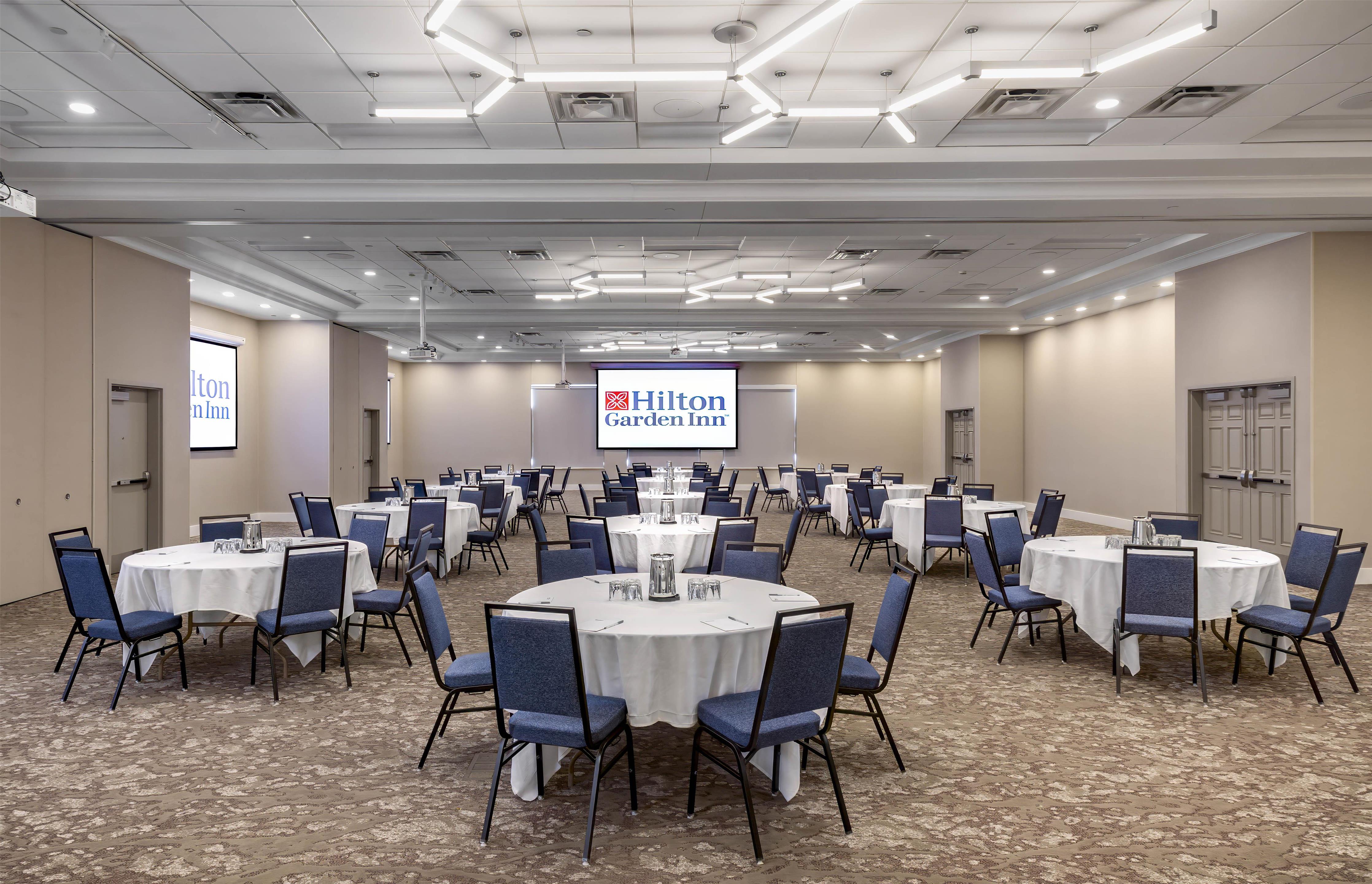 Meeting Room | Hilton Garden Inn Des Moines/Urbandale