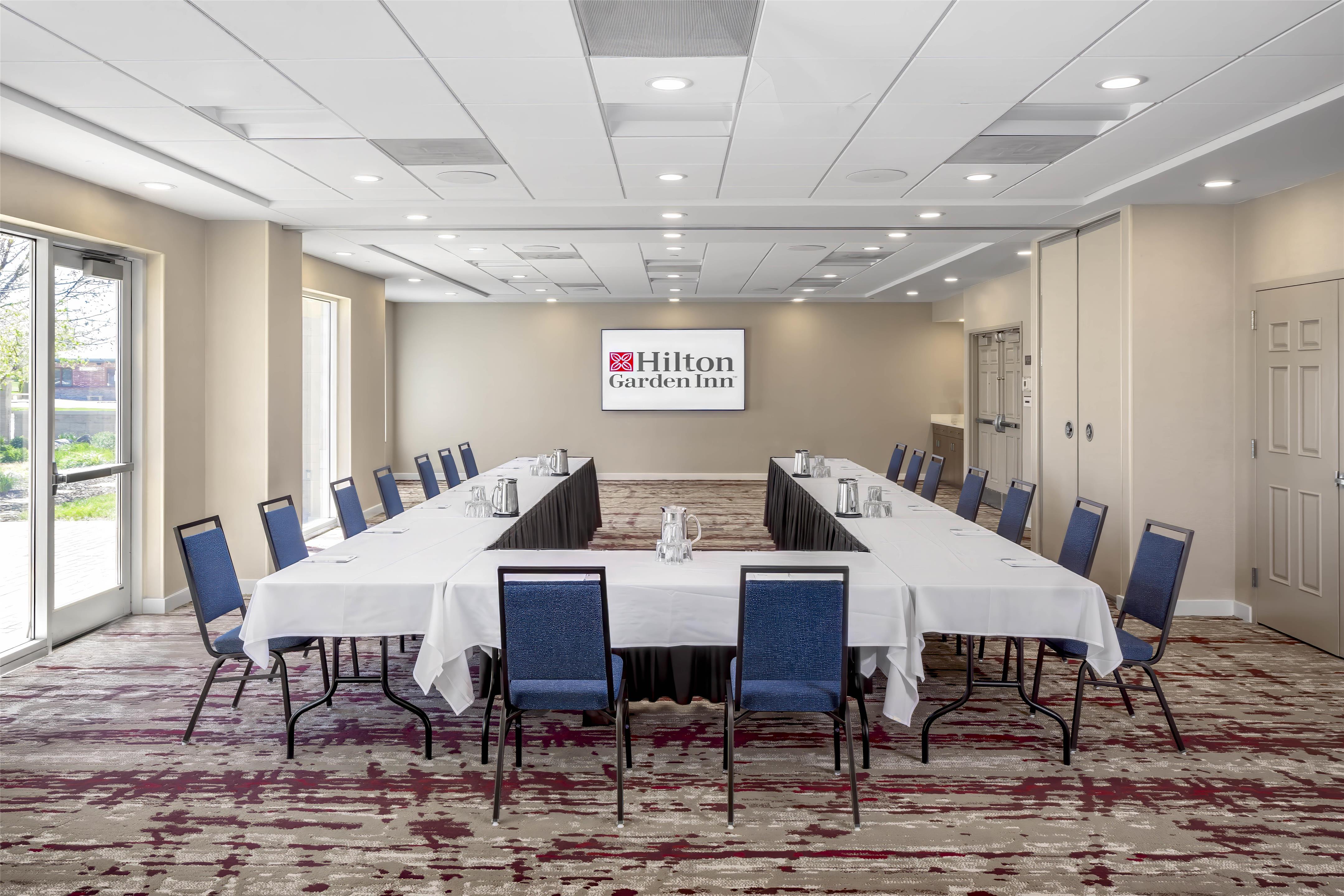 Meeting Room | Hilton Garden Inn Des Moines/Urbandale