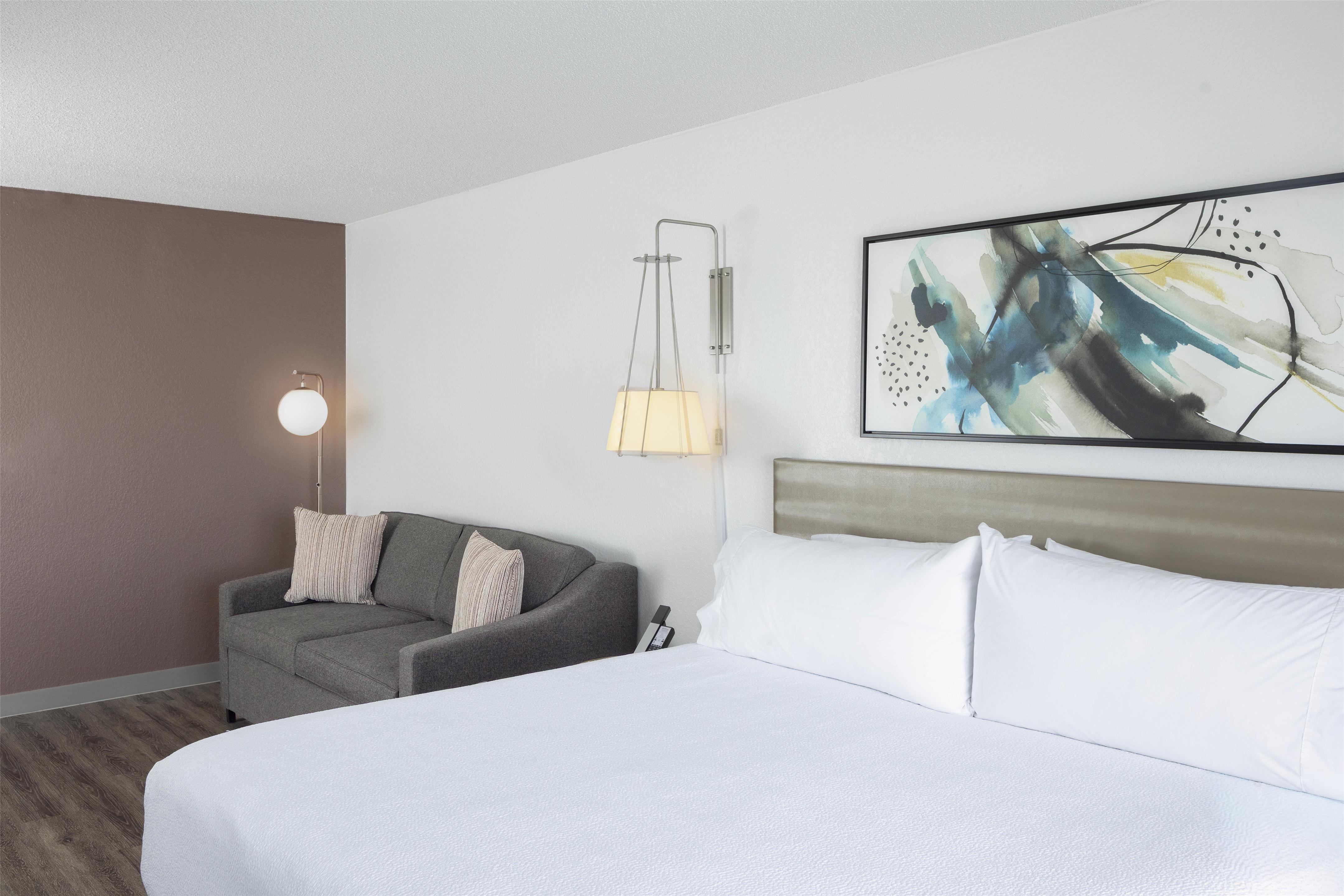 Guest room