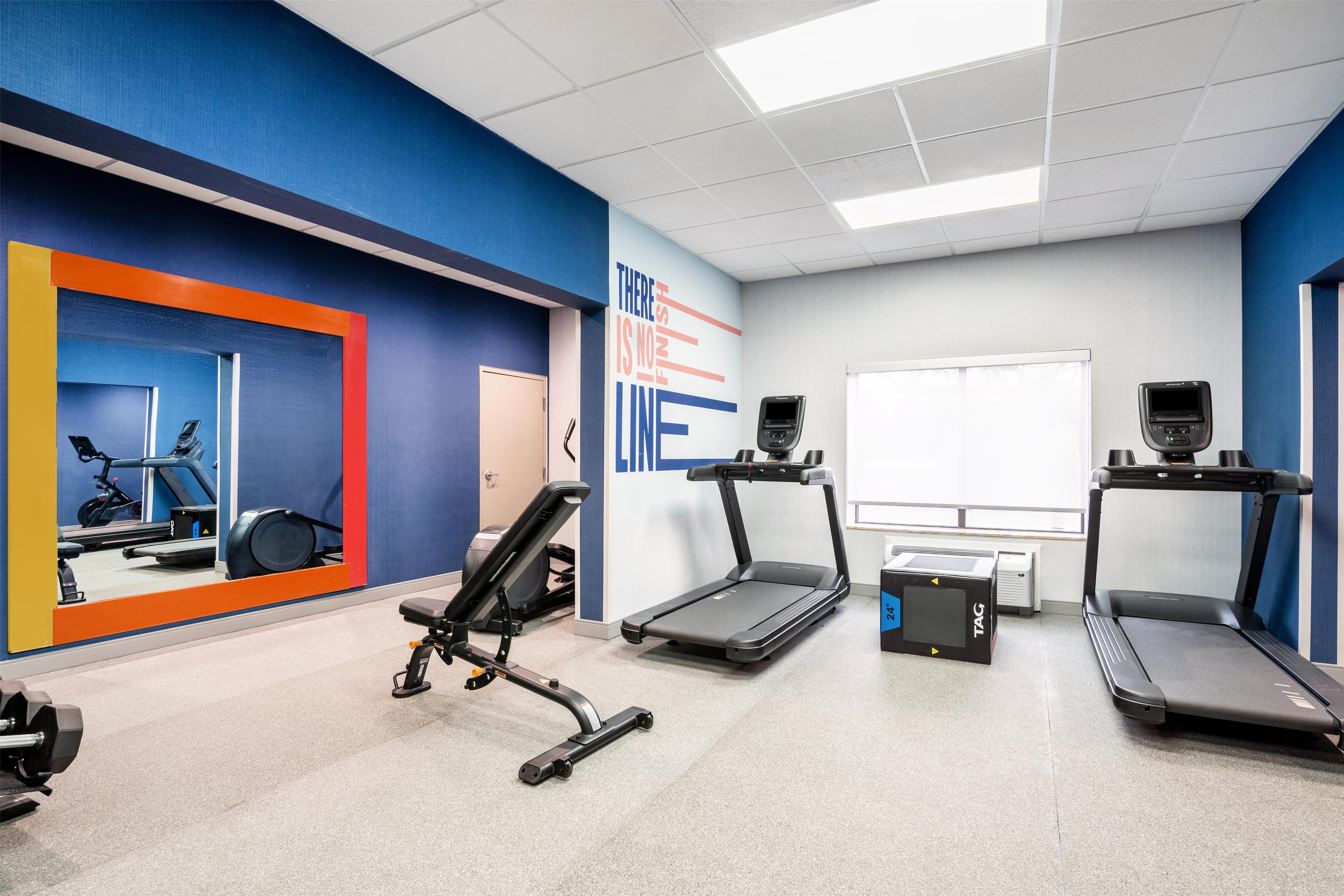Health club fitness center gym | Hampton Inn & Suites Detroit-Canton