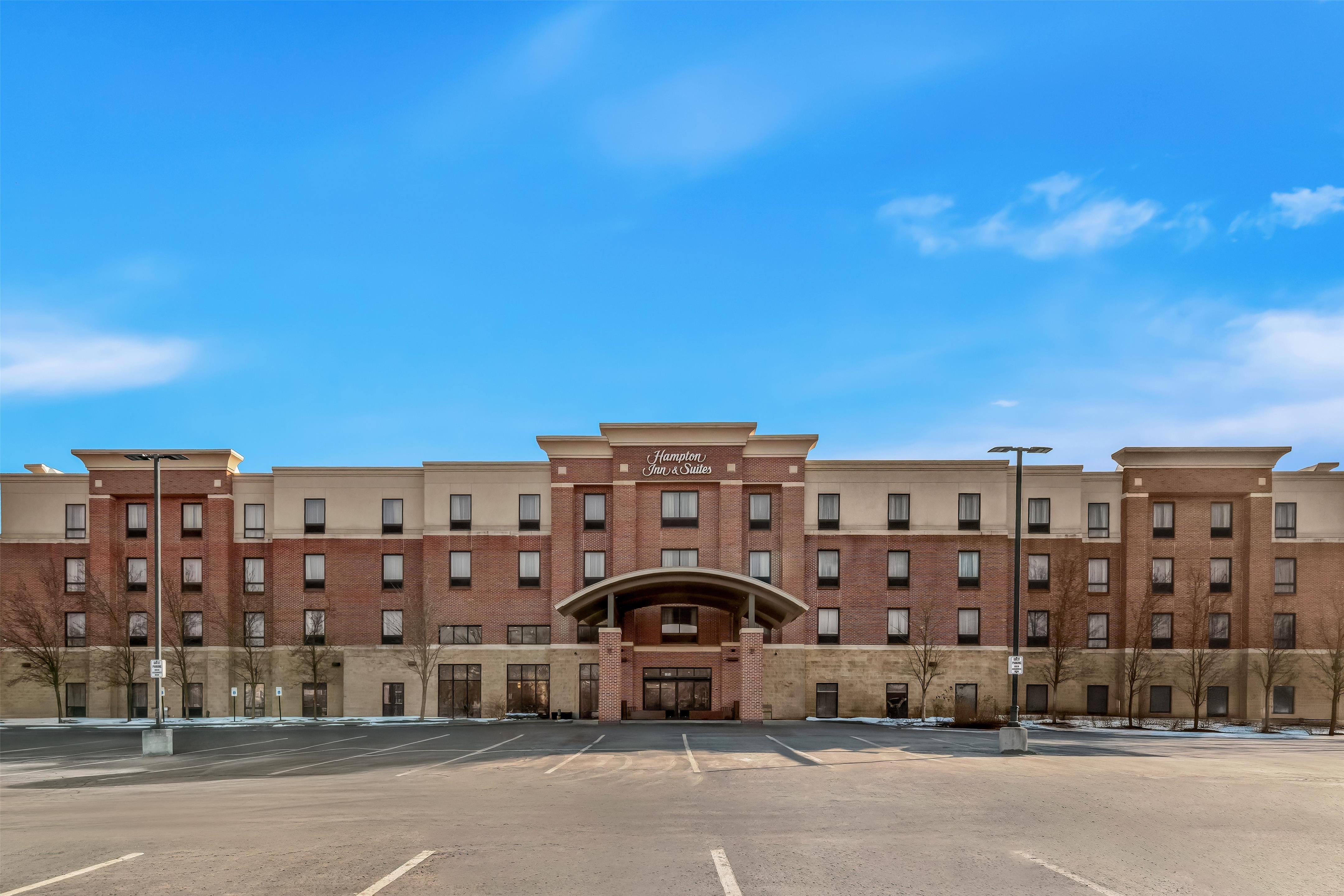 Exterior | Hampton Inn & Suites Detroit-Canton