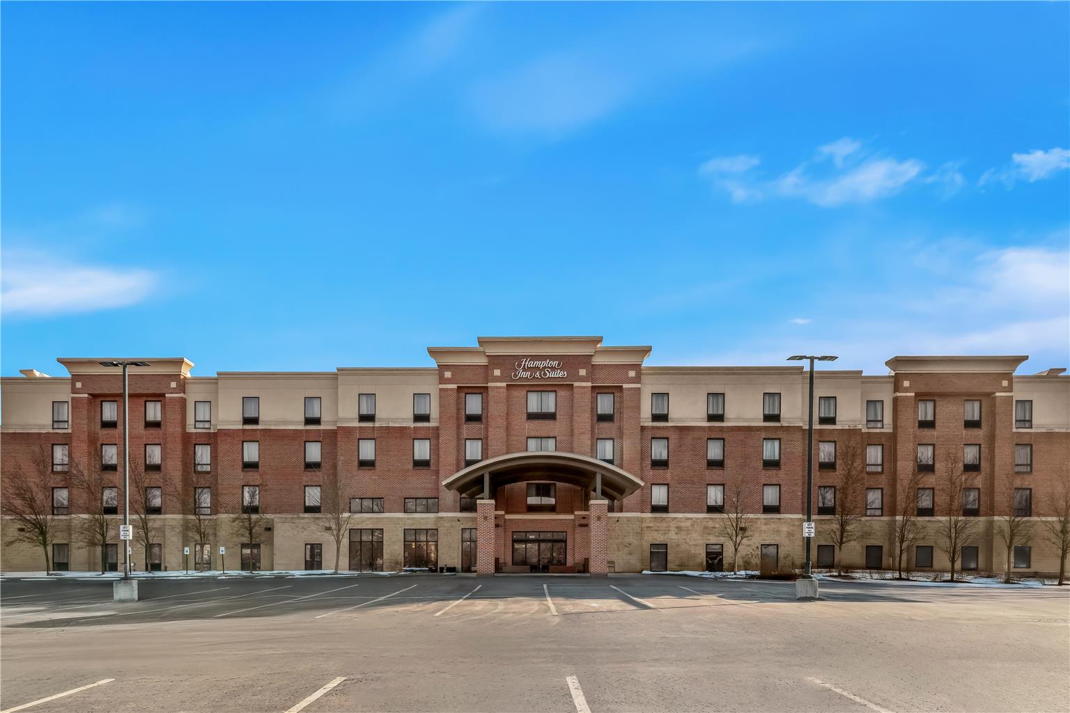 Hampton Inn & Suites Detroit/Canton