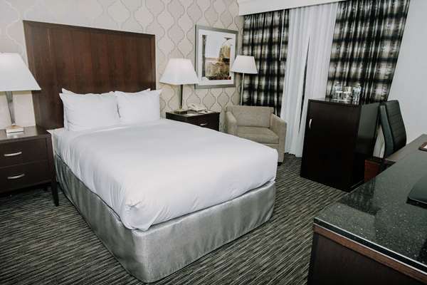  - DoubleTree by Hilton Hotel Detroit