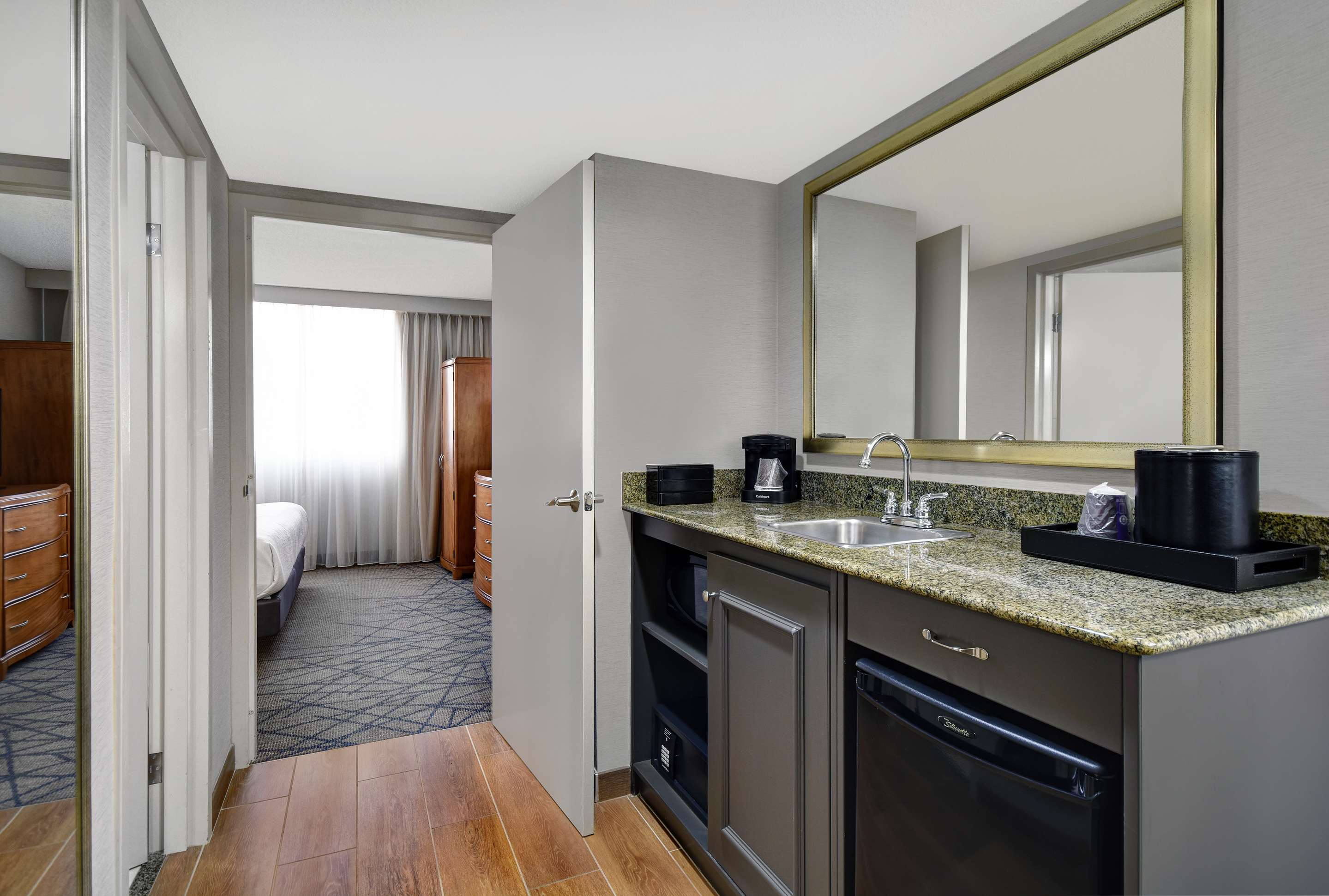 Guest room