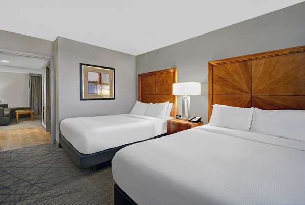  - Embassy Suites Livonia - I-96 & I-275, Exit 169