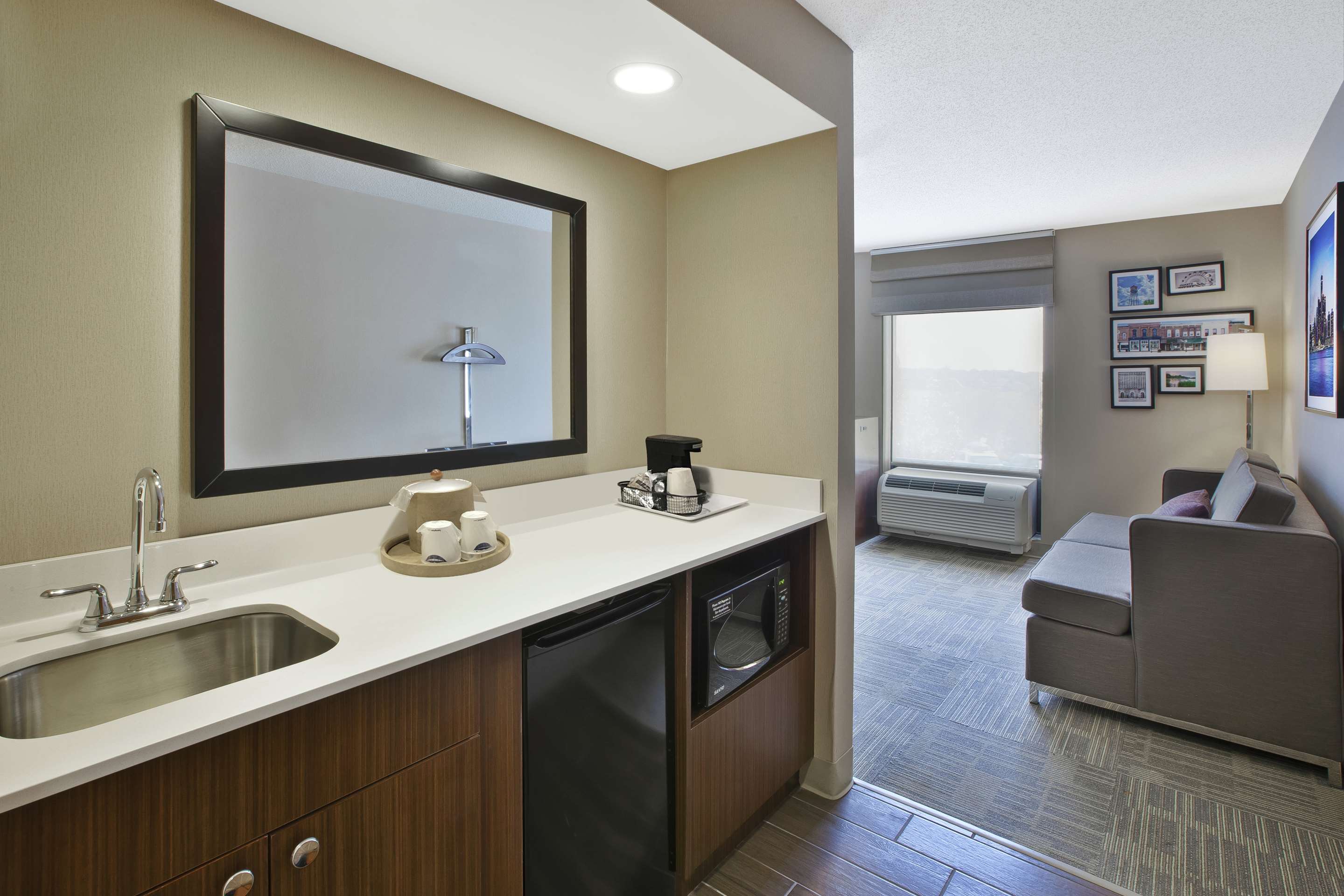 Guest room