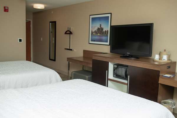 - Hampton Inn Commerce Township