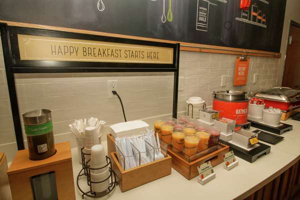 Amenities - Hampton Inn Commerce Township