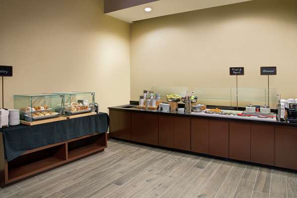 Restaurant - Embassy Suites Troy - I-75, Exit 72
