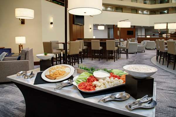 Restaurant - Embassy Suites Troy - I-75, Exit 72