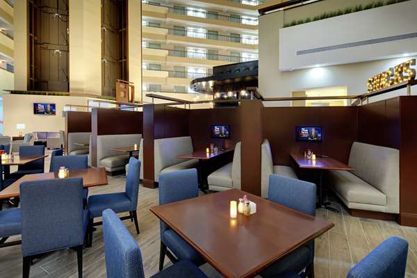 Restaurant - Embassy Suites Troy - I-75, Exit 72