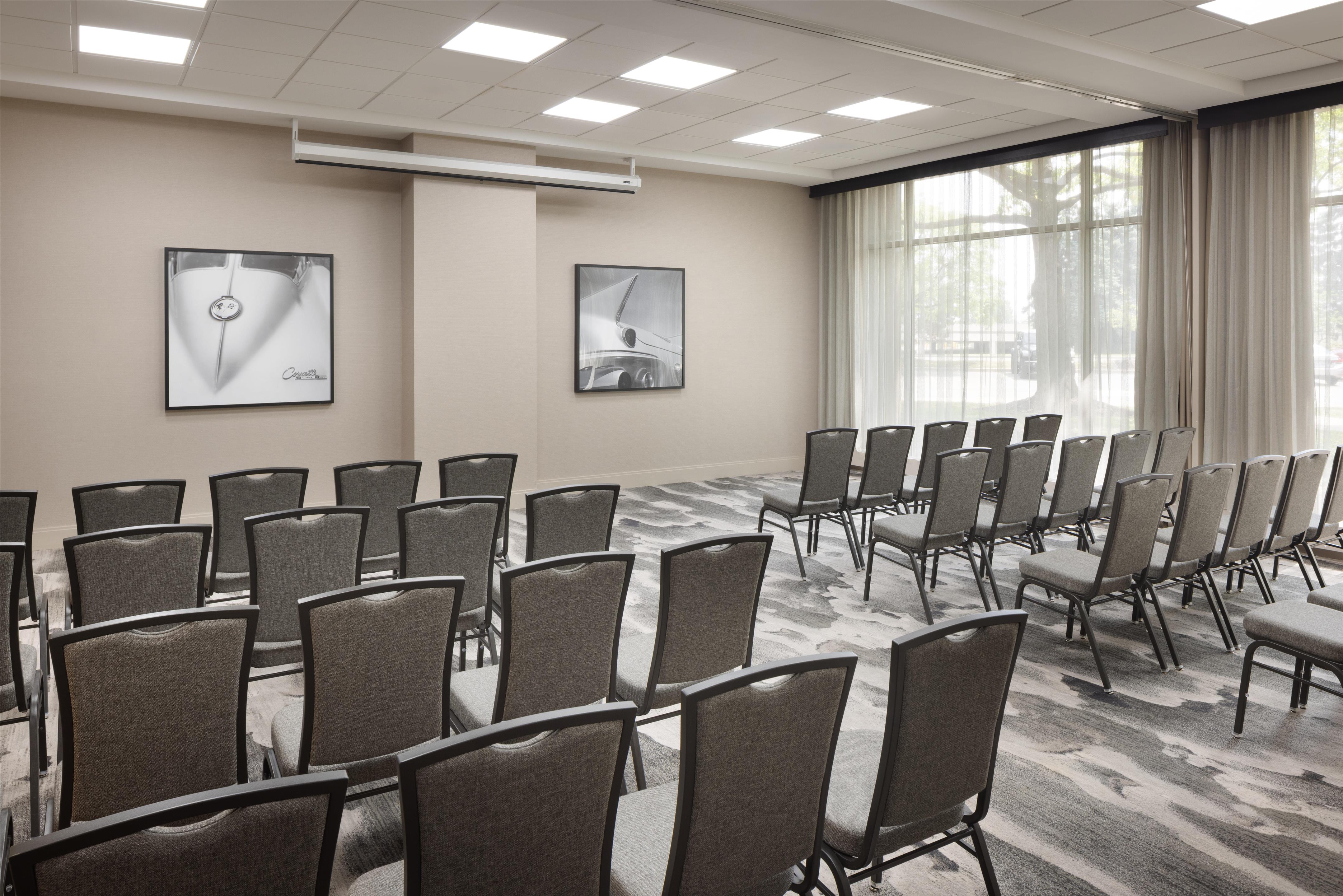 Meeting Room | Embassy Suites by Hilton Detroit Troy Auburn Hills