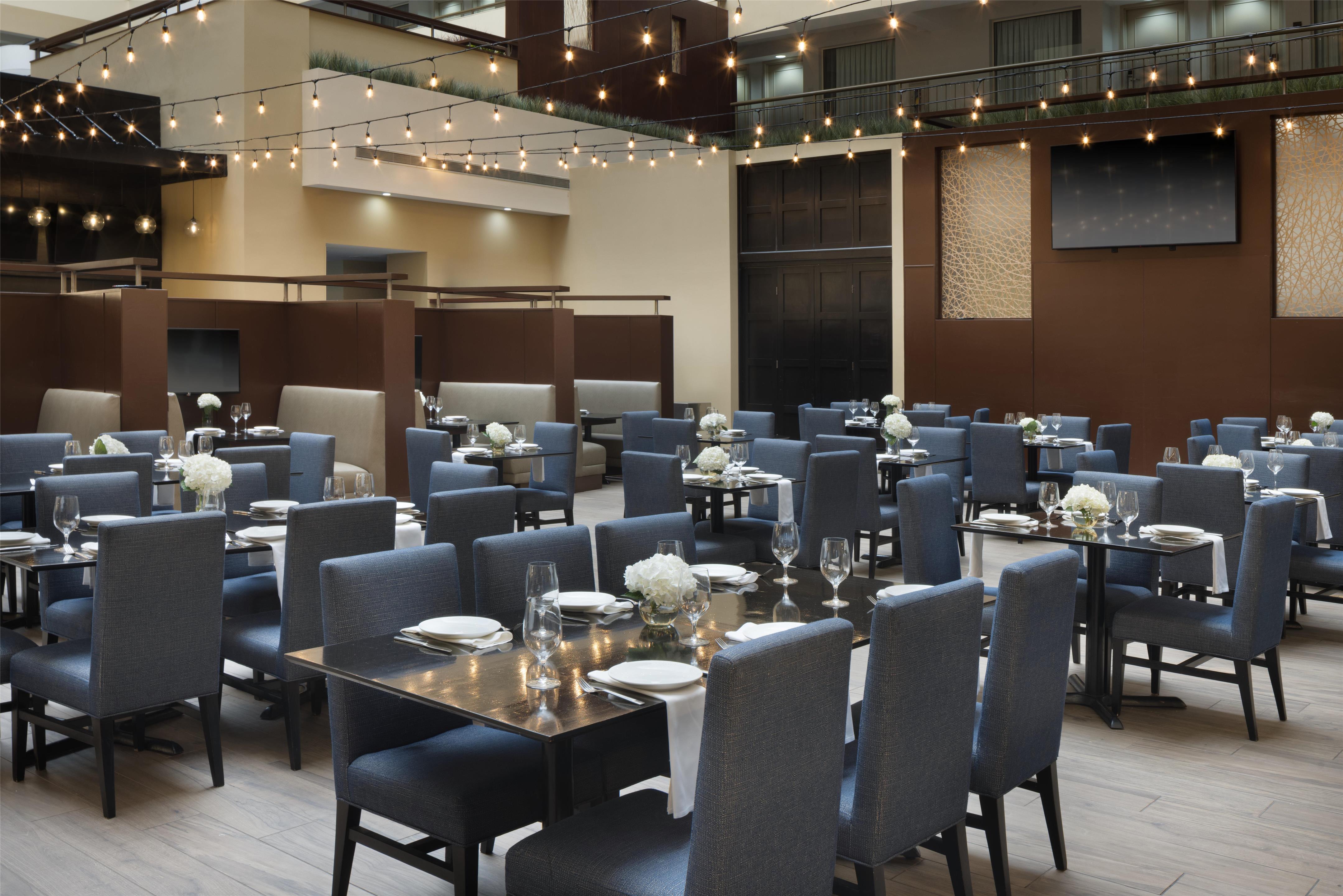 Restaurant | Embassy Suites by Hilton Detroit Troy Auburn Hills