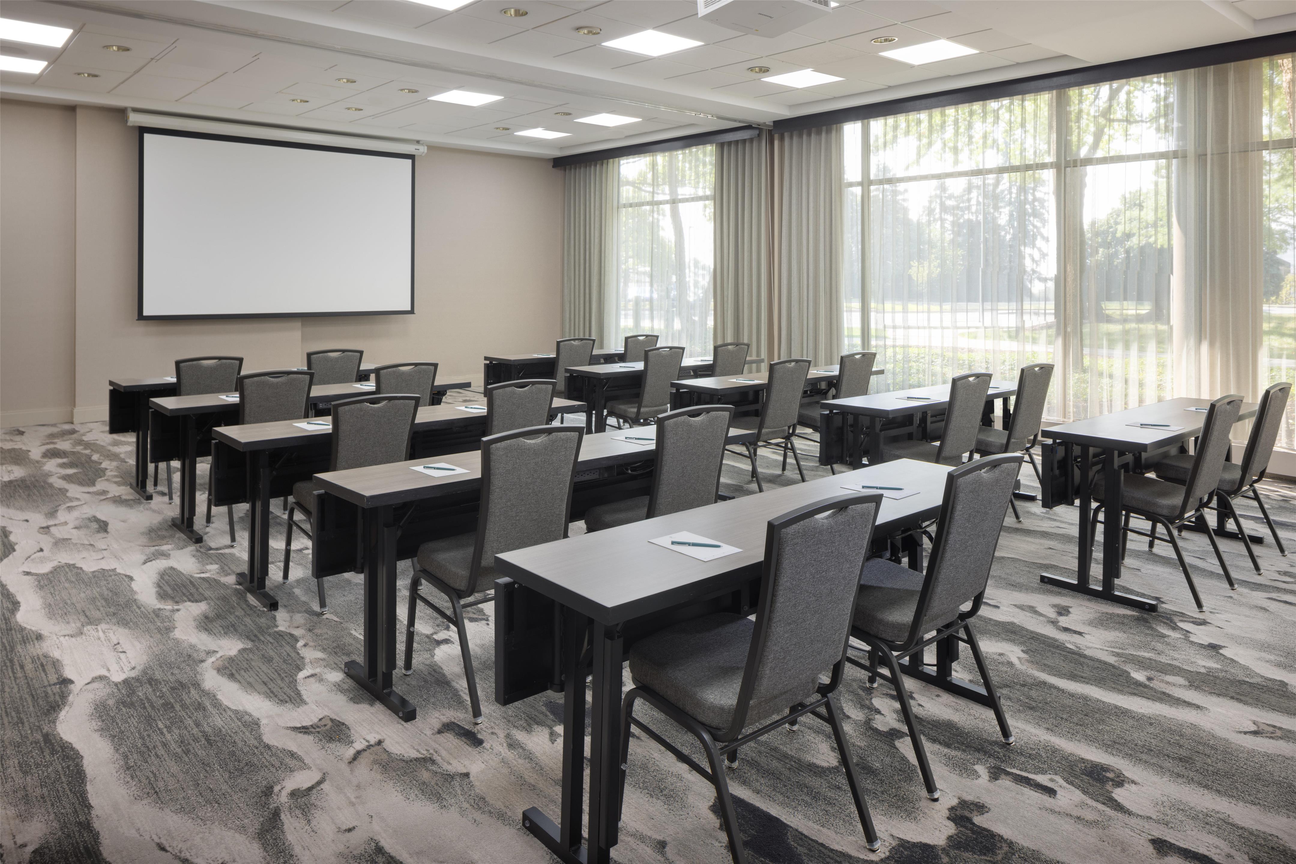 Meeting Room | Embassy Suites by Hilton Detroit Troy Auburn Hills