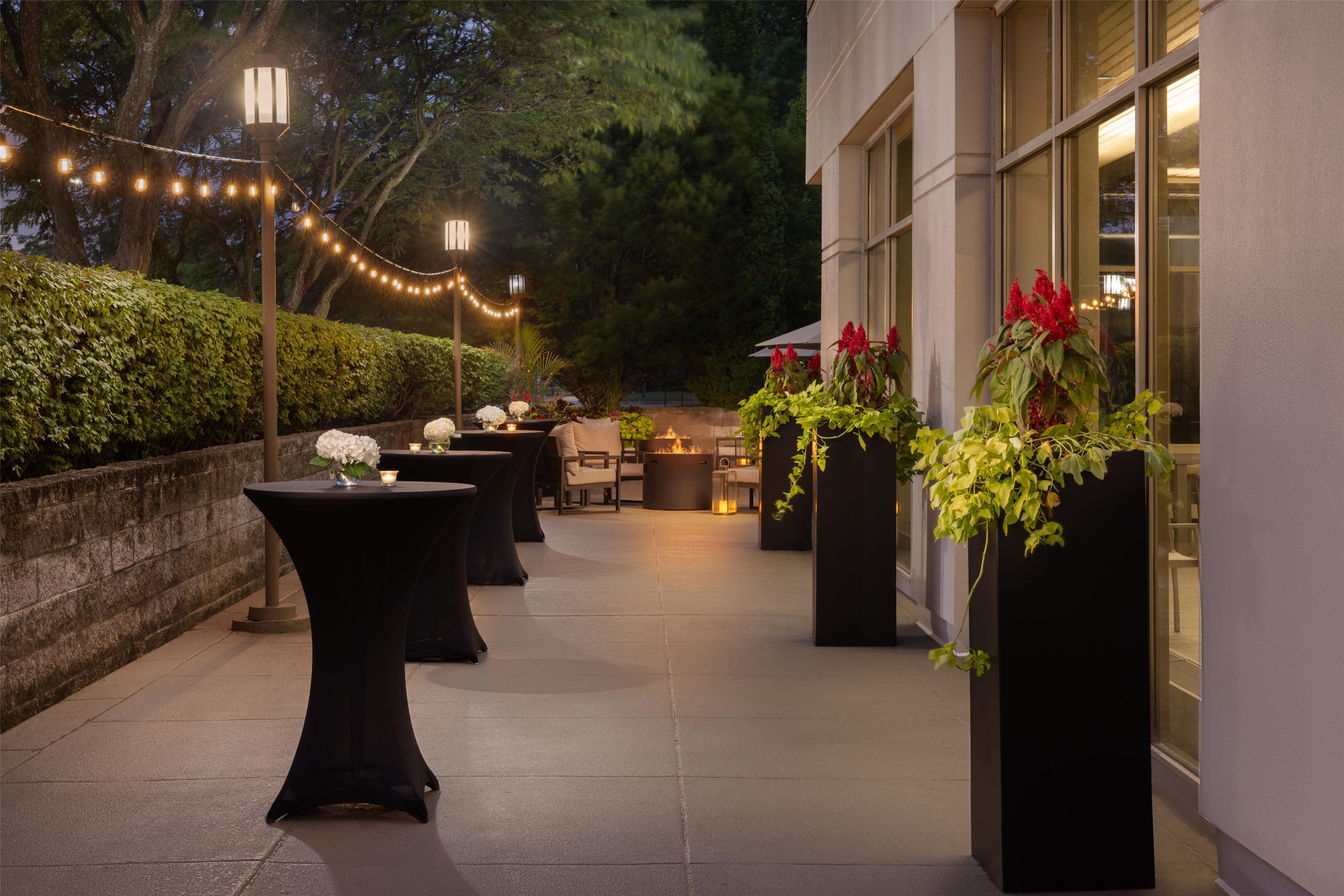 Exterior | Embassy Suites by Hilton Detroit Troy Auburn Hills