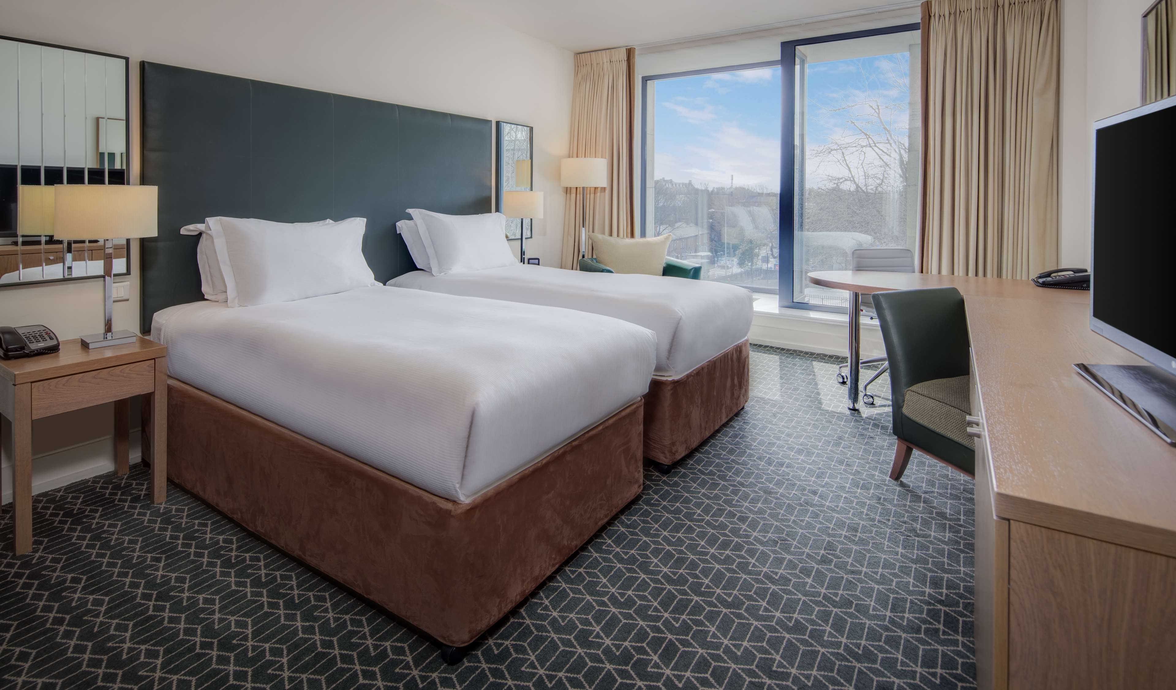 Hilton Dublin Kilmainham Room Type - TWIN W VIEW ACCESSIBLE