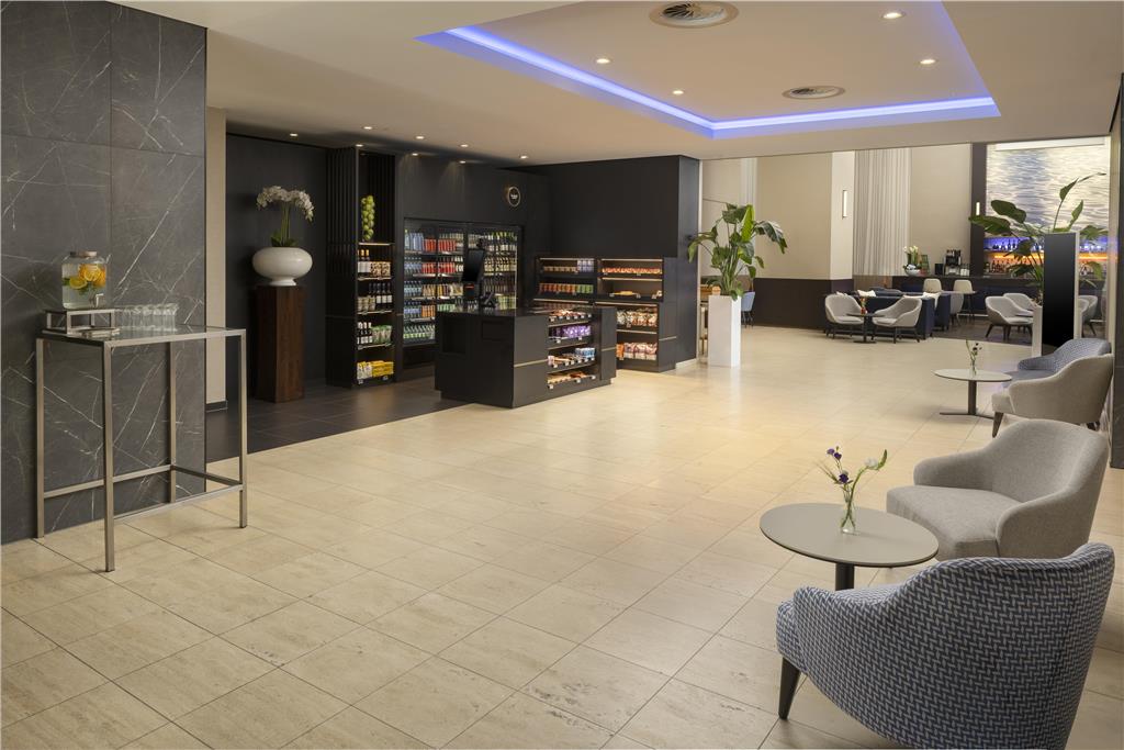 Hilton Dusseldorf, Dusseldorf