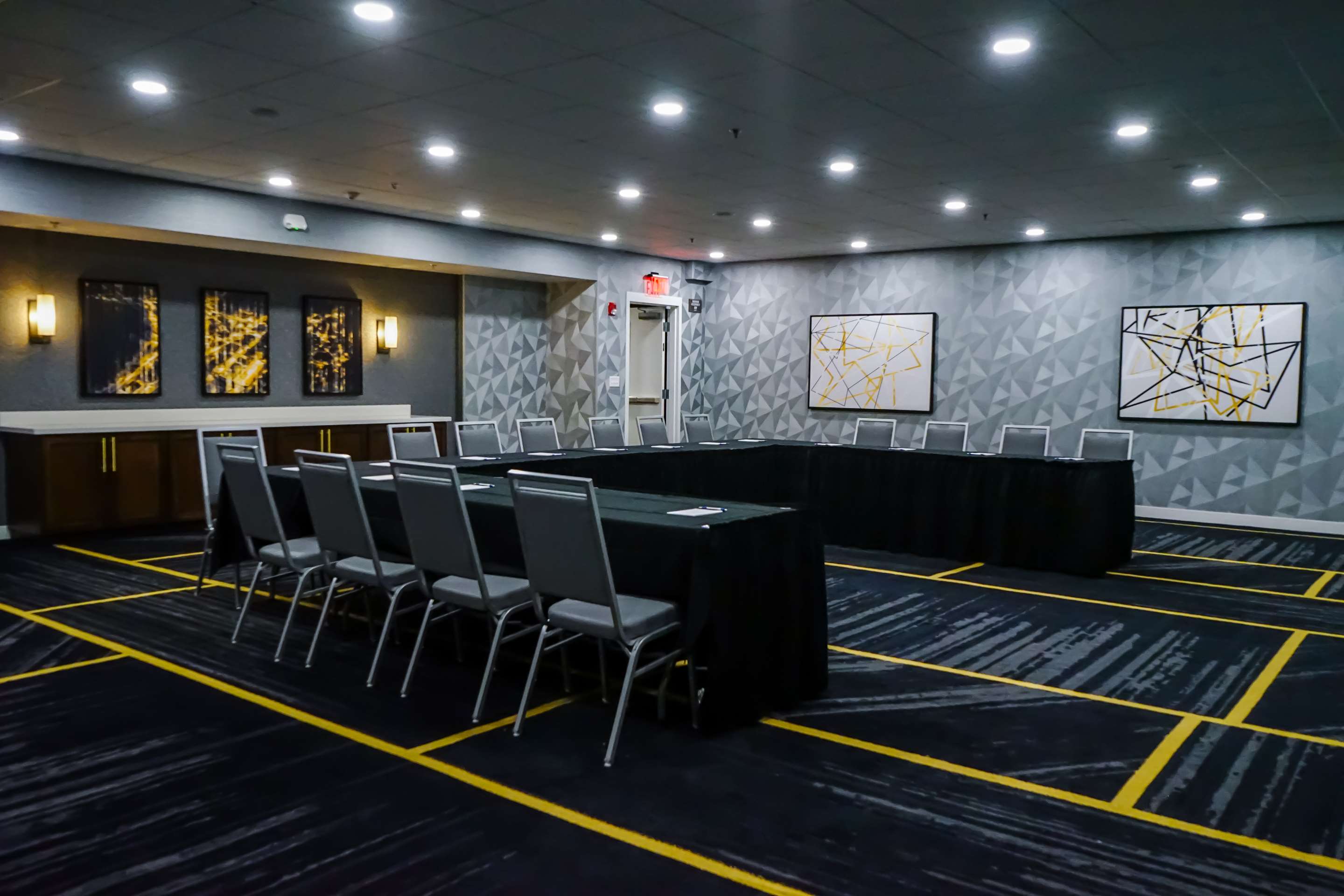 Meeting Room | Hampton Inn Deadwood at Tin Lizzie Gaming Resort