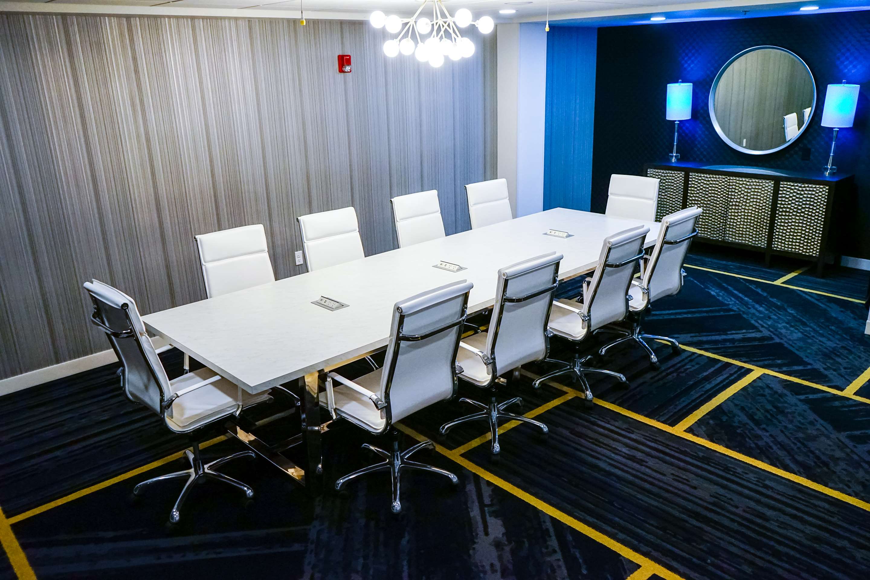 Meeting Room | Hampton Inn Deadwood at Tin Lizzie Gaming Resort
