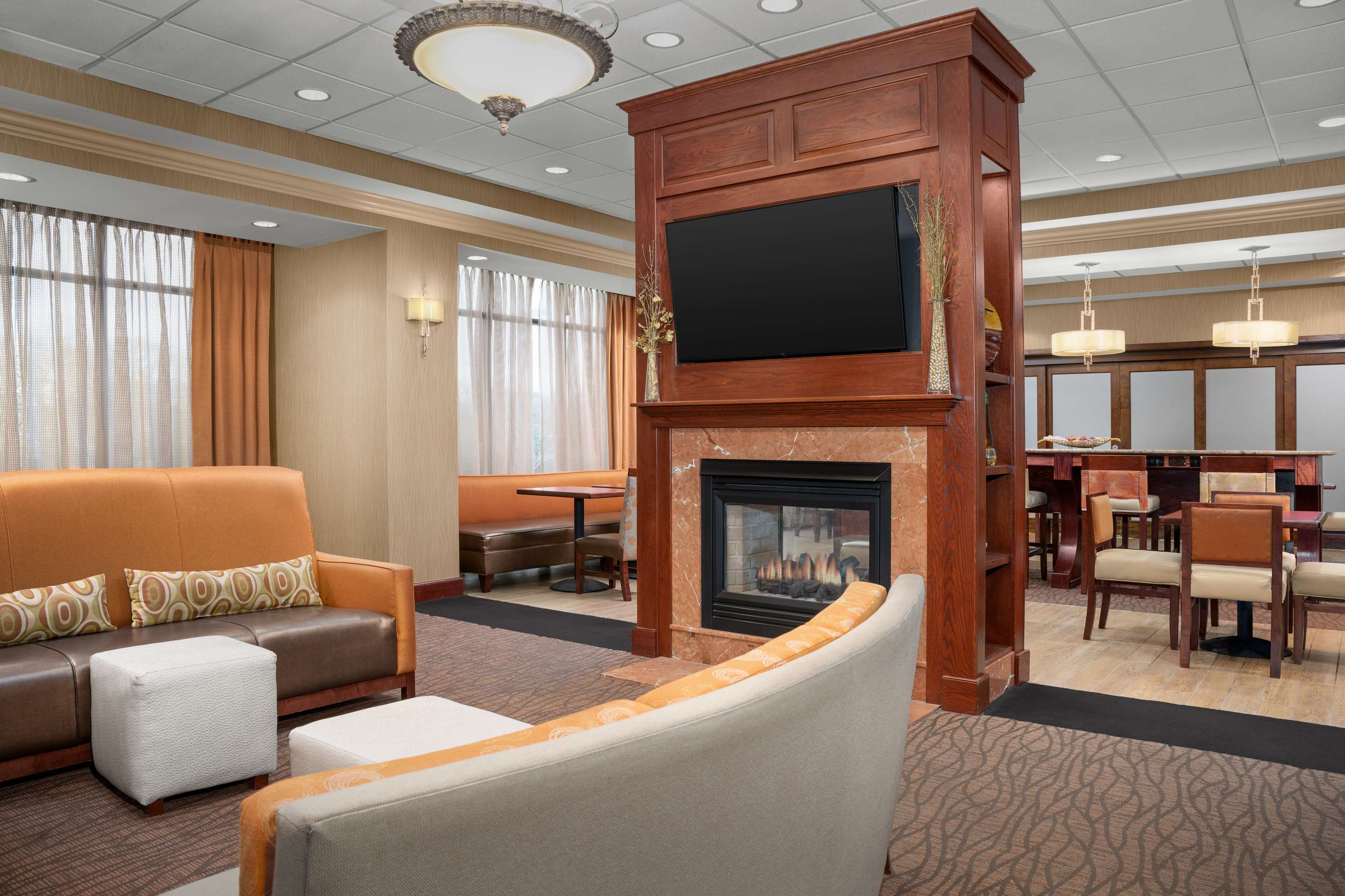 Lobby | Hampton Inn Easton