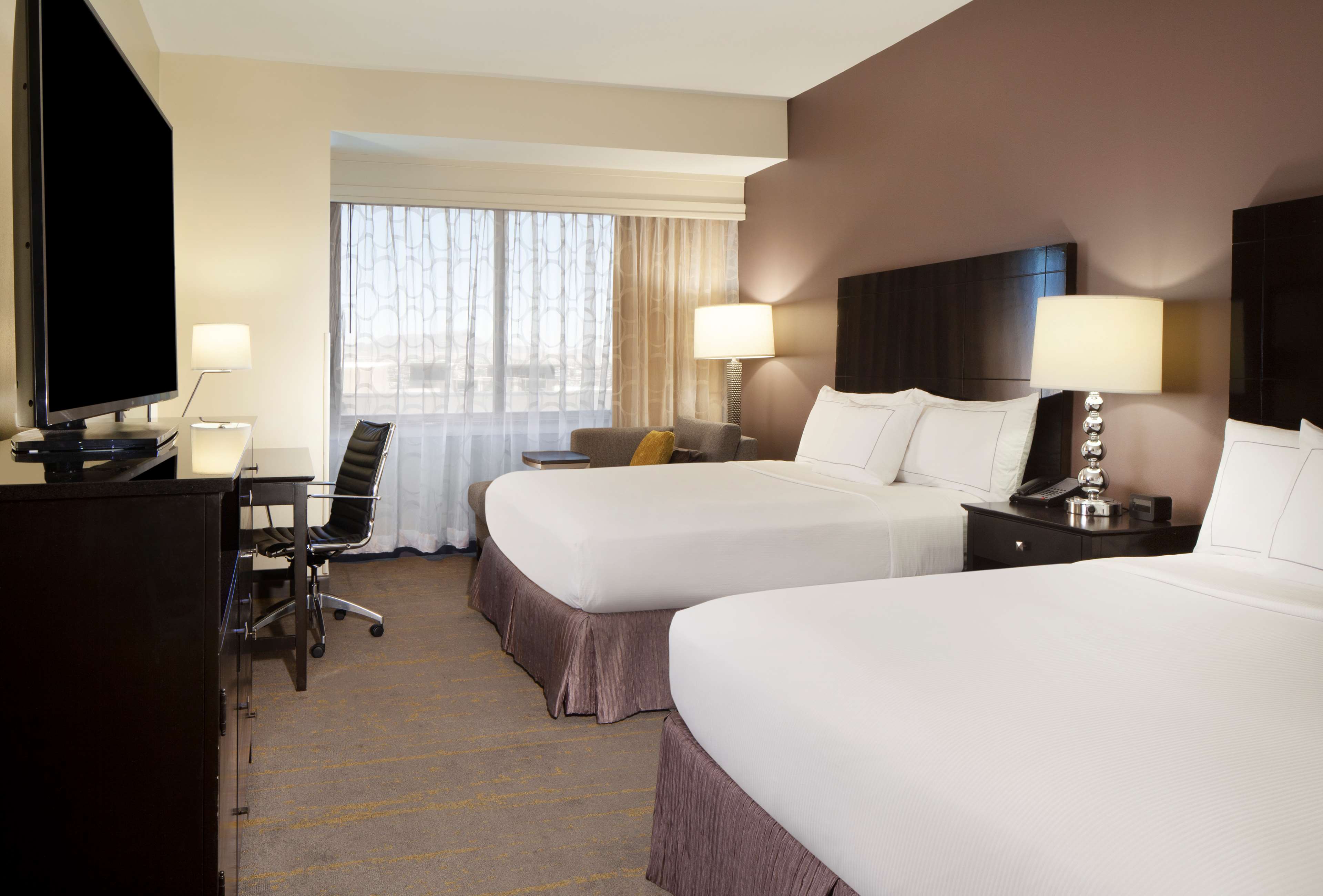 DoubleTree by Hilton El Paso Downtown Room Type - 2 QUEEN BEDS