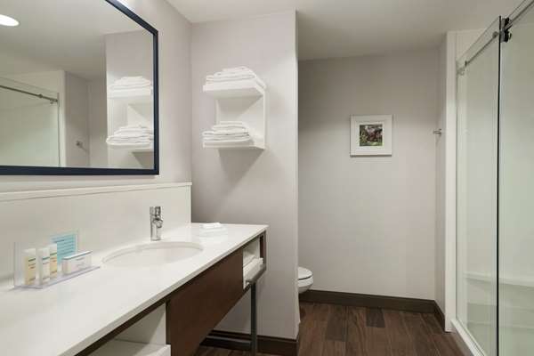  - Hampton Inn & Suites Ephrata