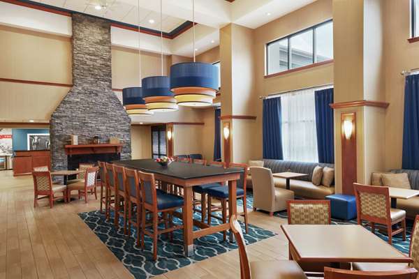  - Hampton Inn & Suites Ephrata