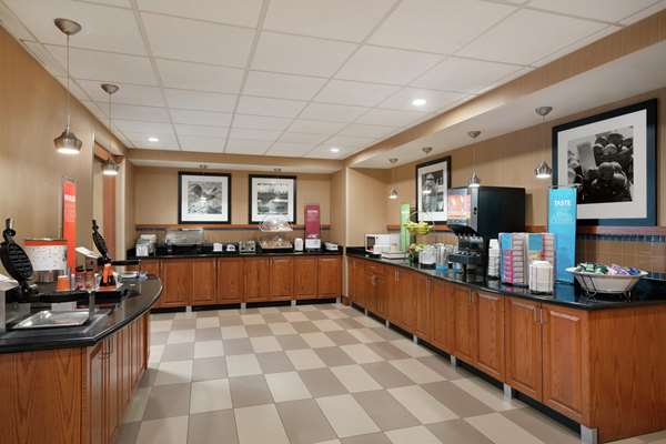 Amenities - Hampton Inn & Suites Ephrata