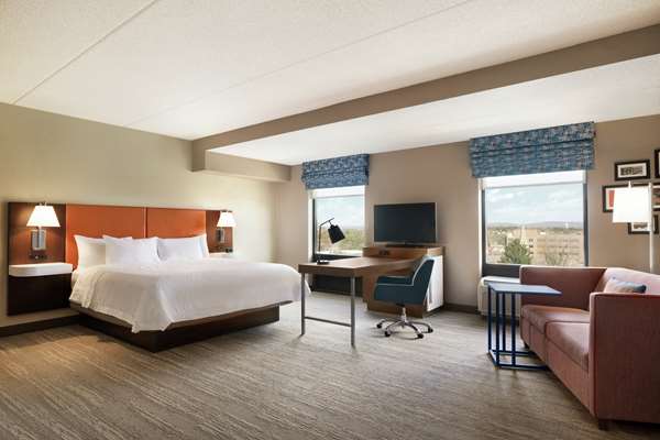  - Hampton Inn & Suites Ephrata