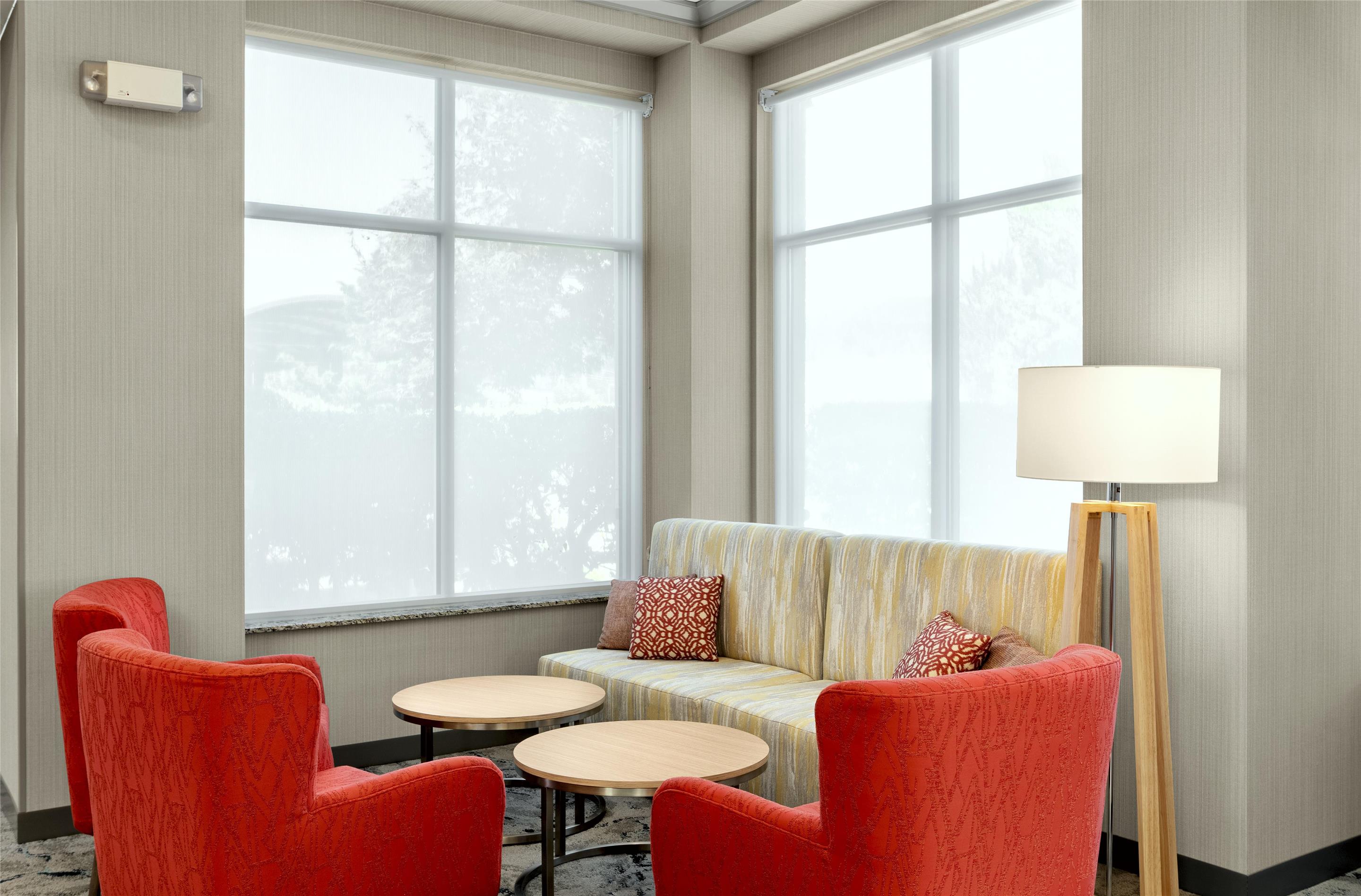 Lobby | Hilton Garden Inn Eugene/Springfield