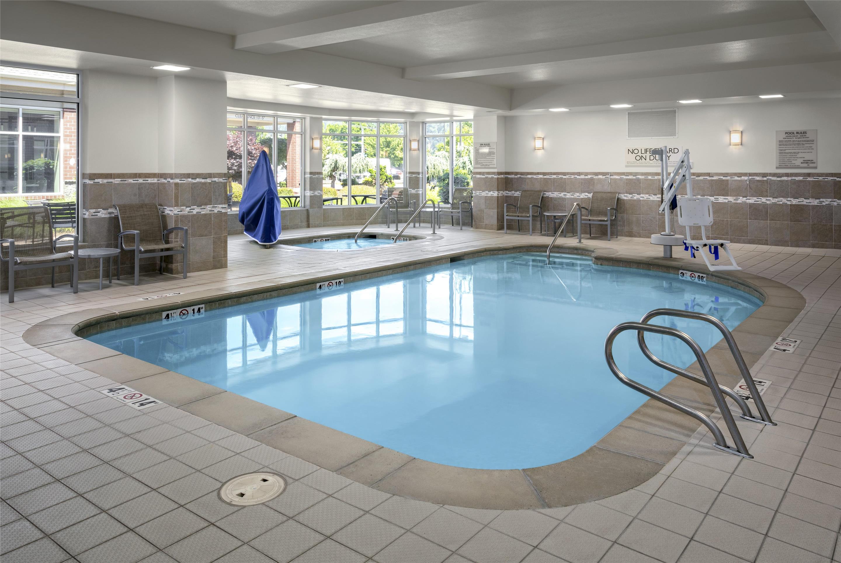 Pool | Hilton Garden Inn Eugene/Springfield