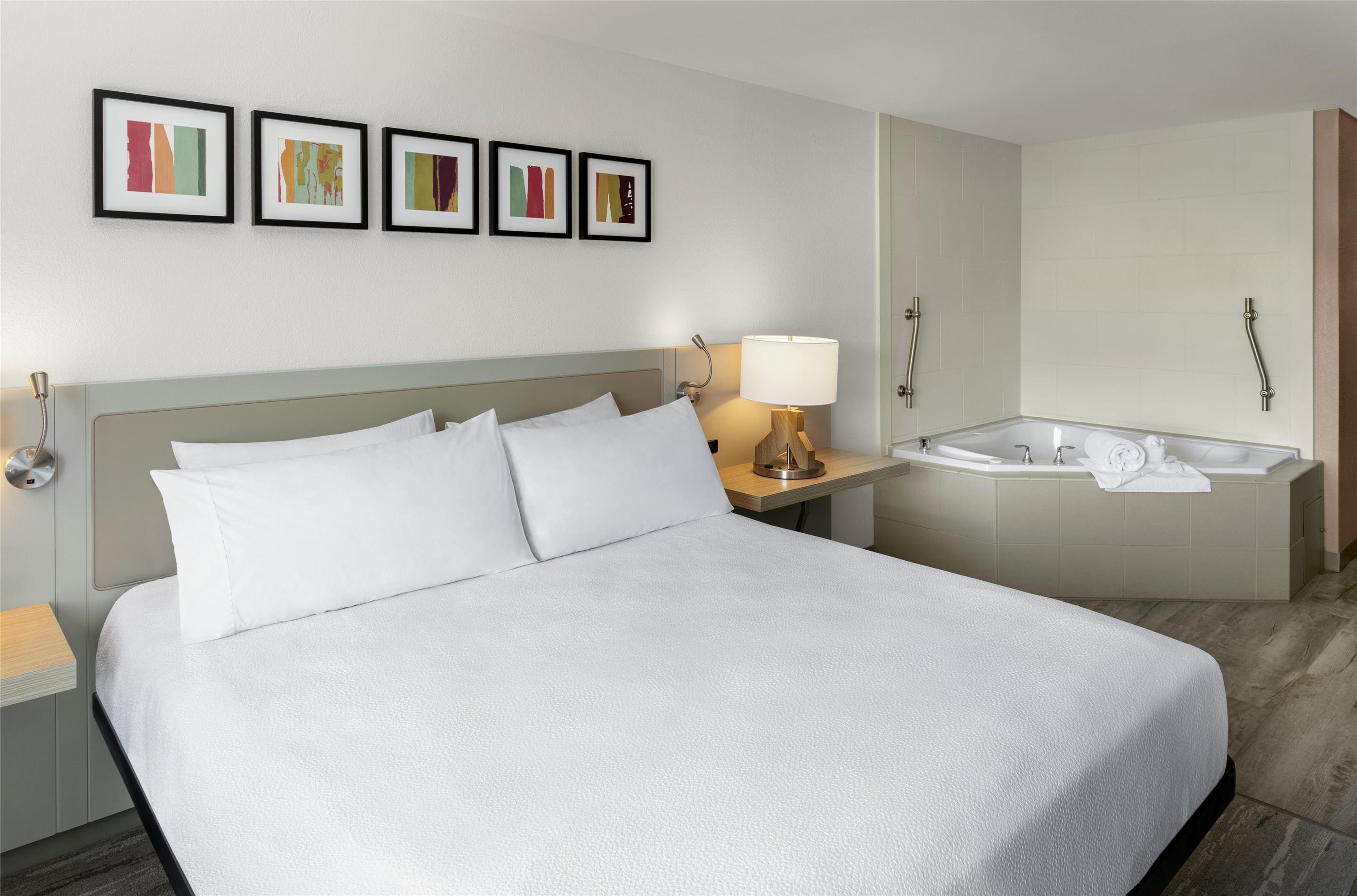 Guest room