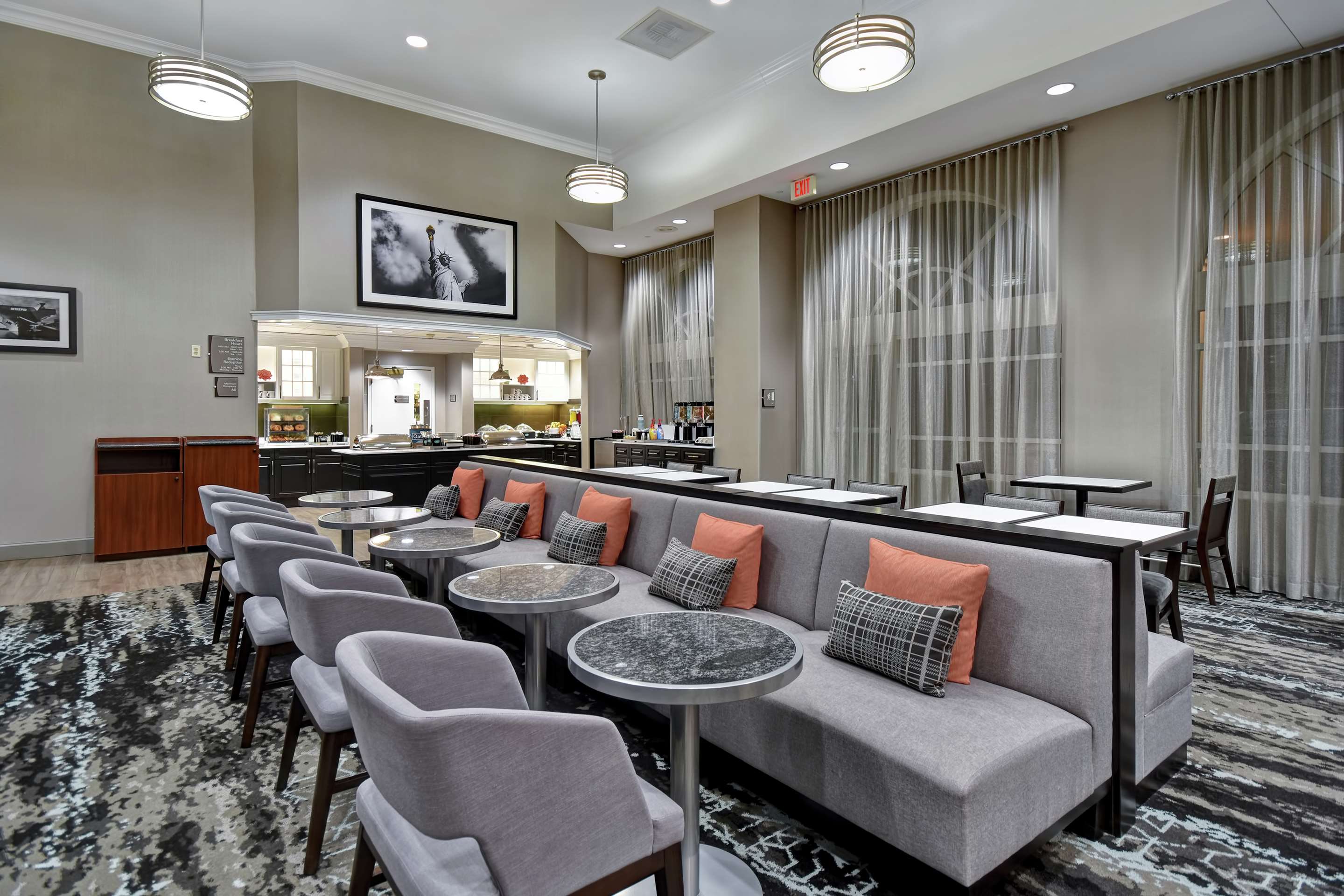 Breakfast Area | Homewood Suites by Hilton Edgewater