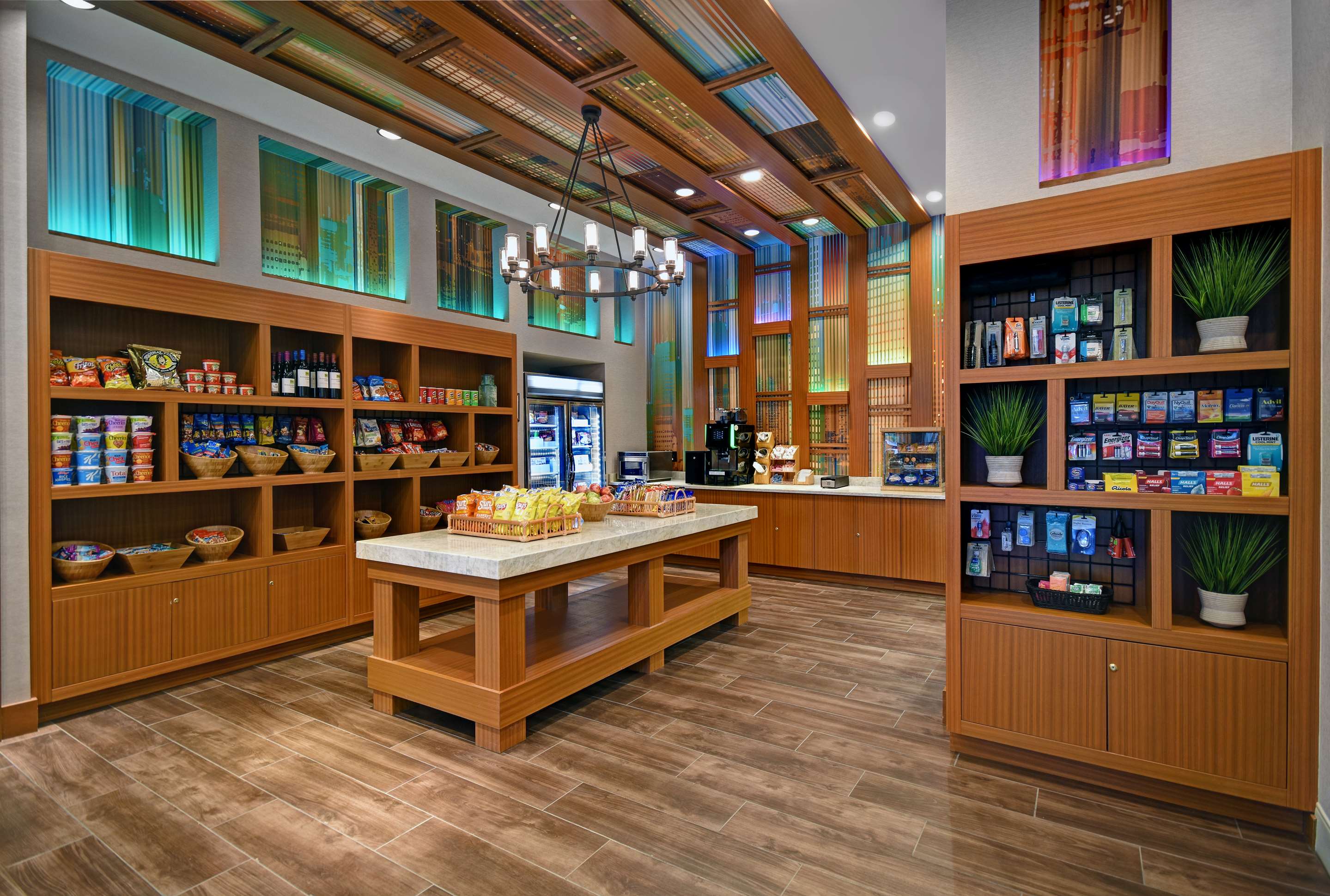 Lobby | Hilton Hasbrouck Heights/Meadowlands