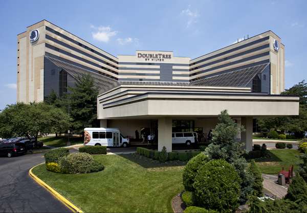 Exterior view - DoubleTree by Hilton Airport Newark - I-78, Exit 58B