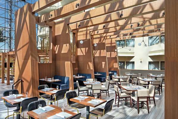 Restaurant - DoubleTree by Hilton Airport Newark - I-78, Exit 58B