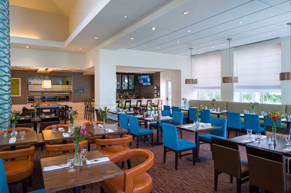 Restaurant - Hilton Garden Inn Raritan Center Edison - I-95, Exit 10