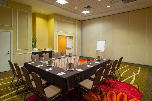  - Hilton Garden Inn Raritan Center Edison - I-95, Exit 10
