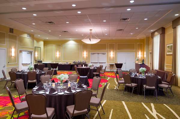  - Hilton Garden Inn Raritan Center Edison - I-95, Exit 10