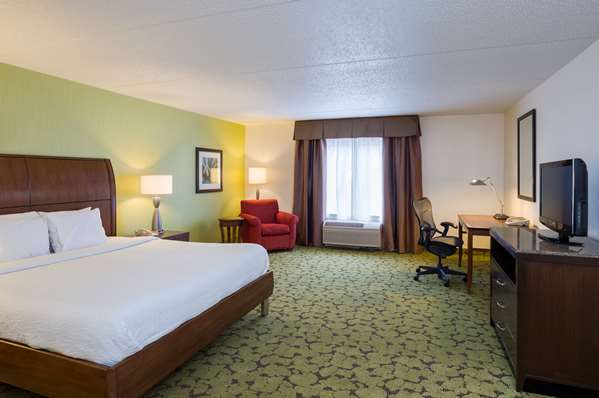  - Hilton Garden Inn Raritan Center Edison - I-95, Exit 10