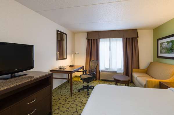  - Hilton Garden Inn Raritan Center Edison - I-95, Exit 10