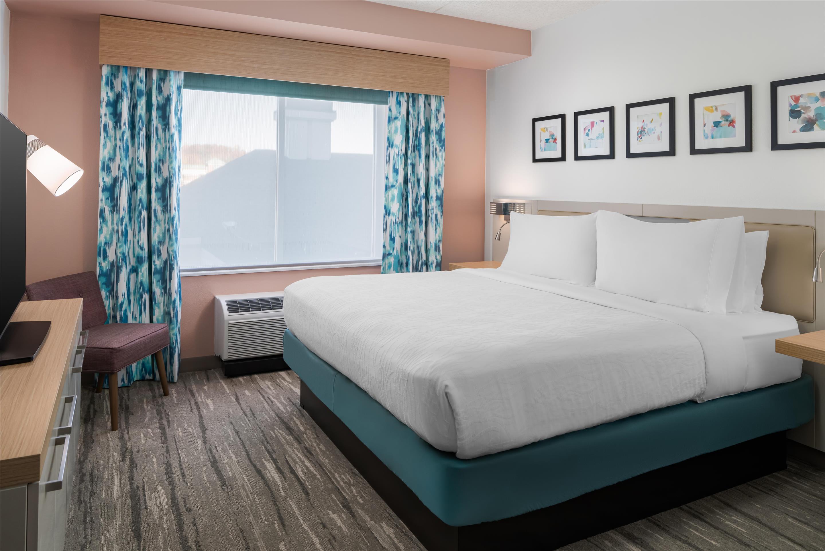 Guest room