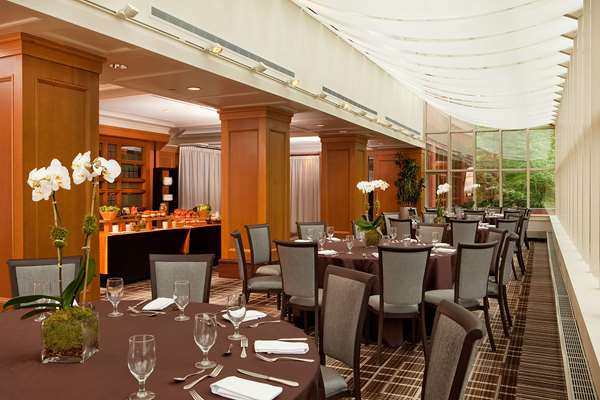 Restaurant - Hilton Hotel Short Hills