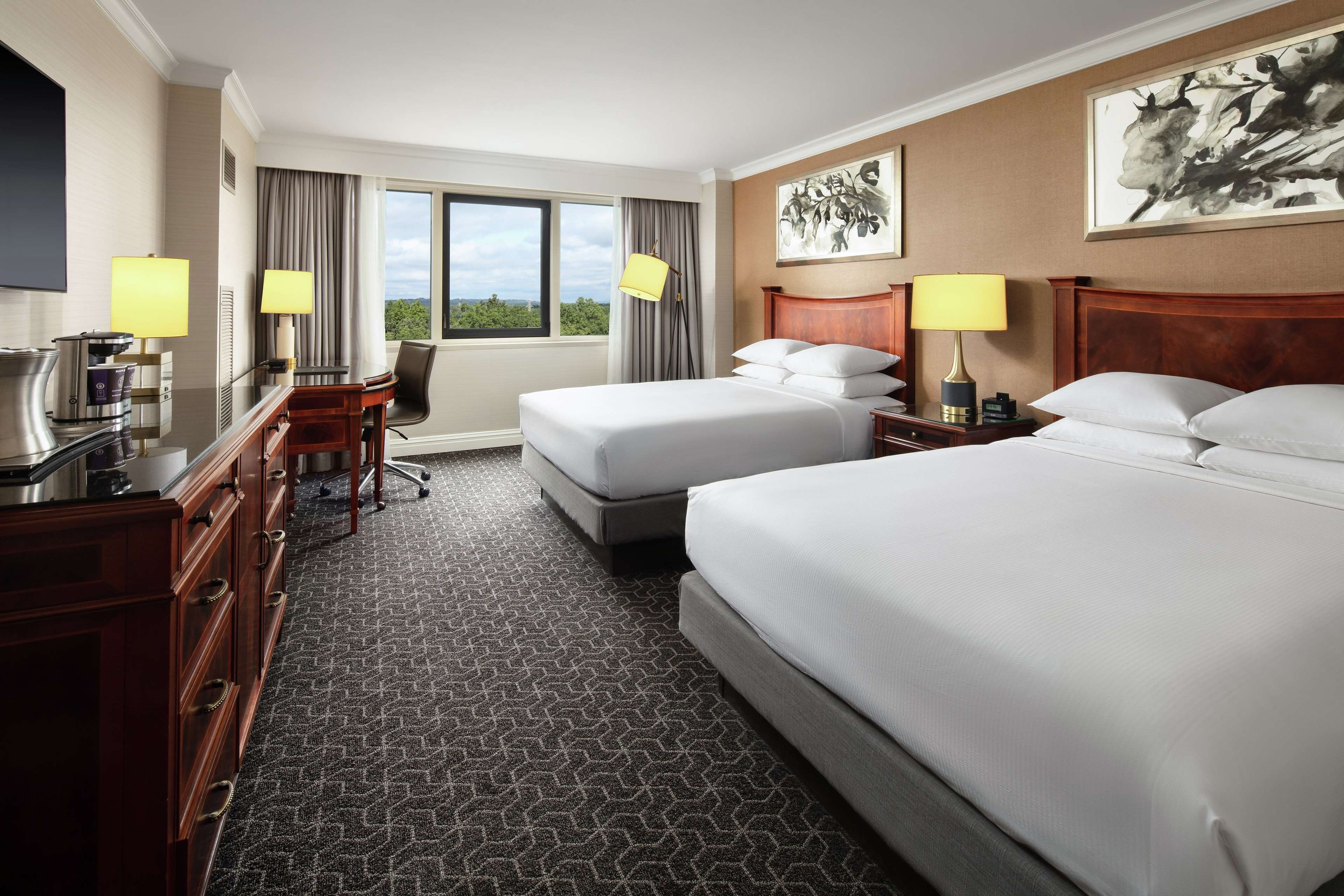 Hilton Short Hills Room Type - TWO QUEEN BEDS