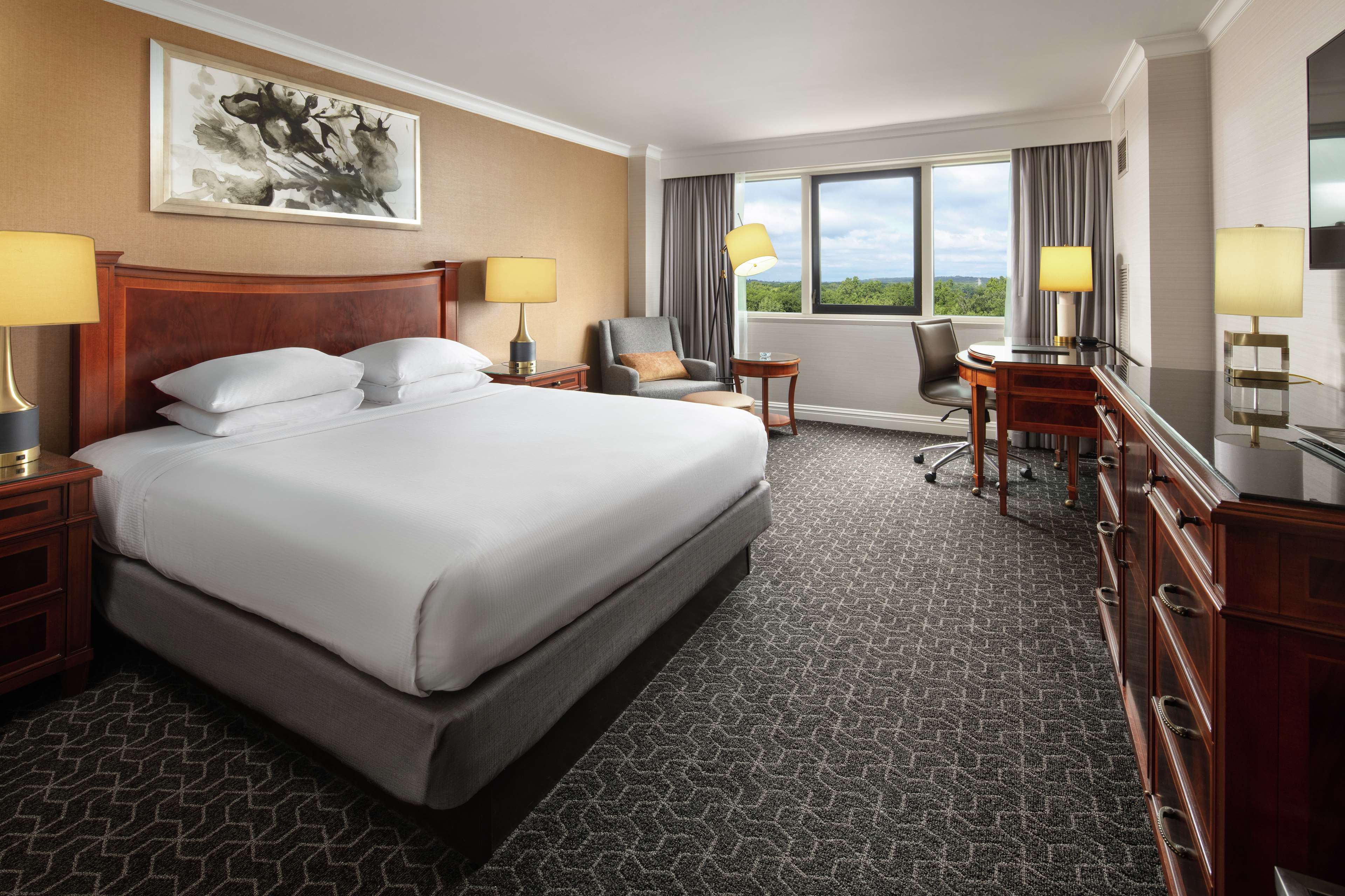 Hilton Short Hills Room Type - ONE KING BED